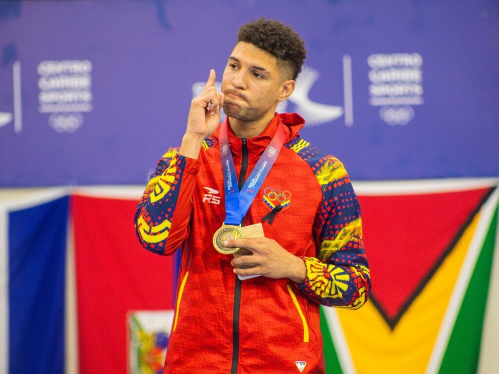 plata en taekwondo