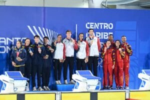 relevo 4x100 libre mixto
