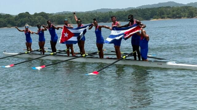 oro en remo mixto