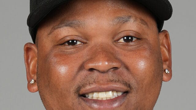 Rafael Devers con el uniforme de los San Francisco Giants