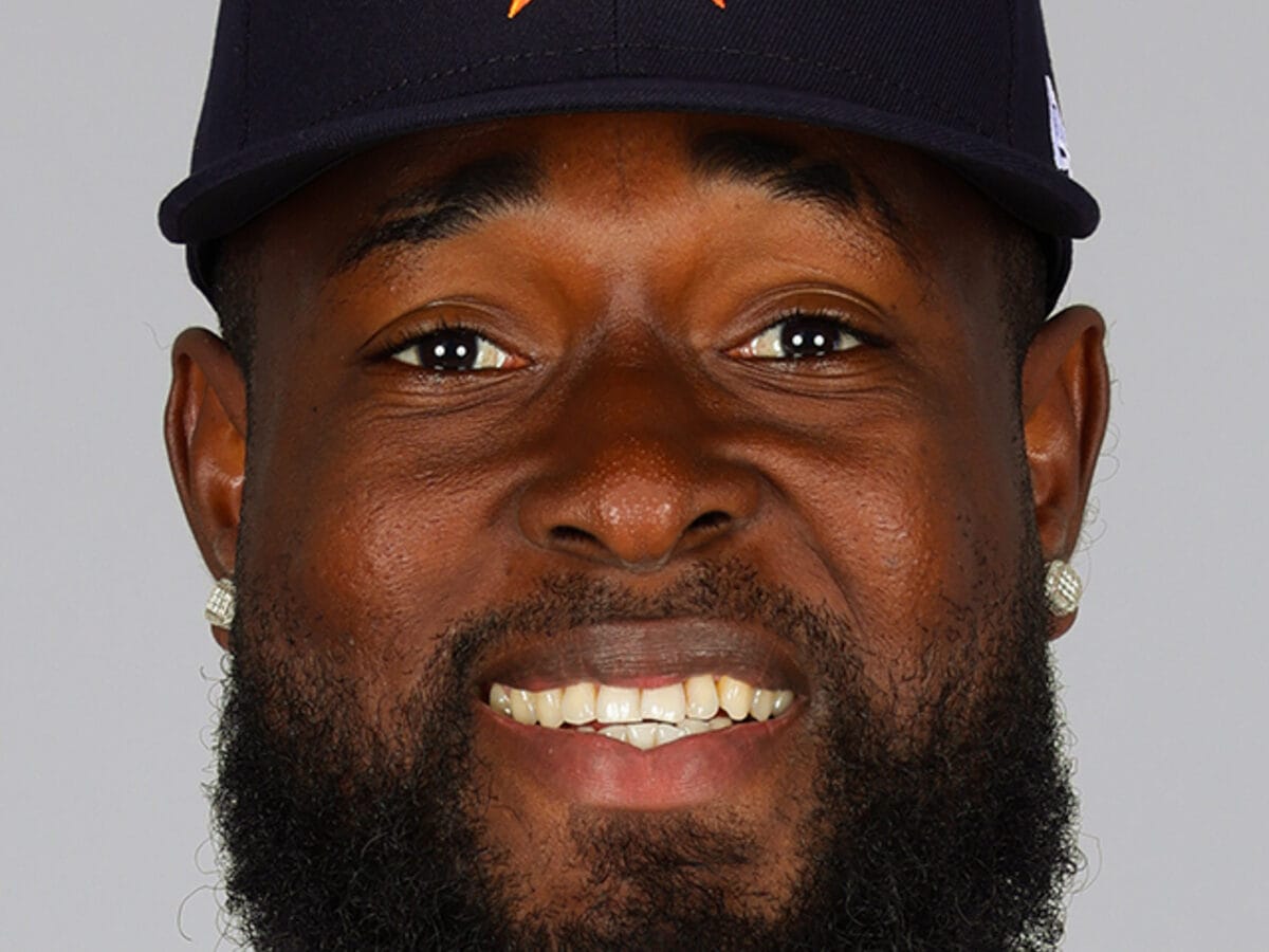 Cristian Javier con el uniforme de los Houston Astros