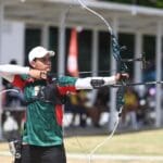 individual masculino recurvo