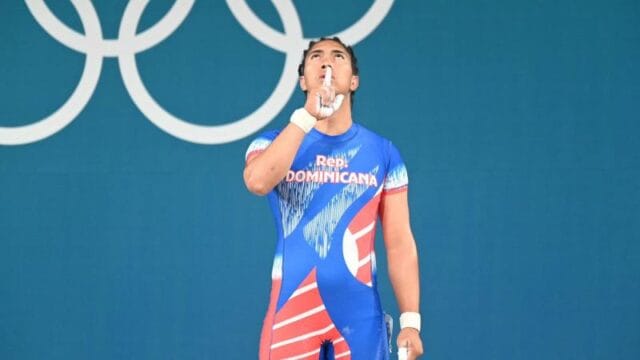 Yudelina Mejía se prepara para Santo Domingo 2026 en levantamiento de pesas