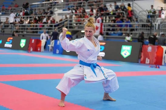 Atletas del Karate Dominicano JCC 2026 durante entrenamiento de preparación