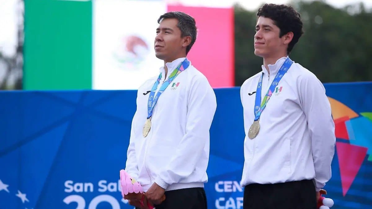 Delegación de Guanajuato rumbo a Santo Domingo 2026 en ceremonia de abanderamiento