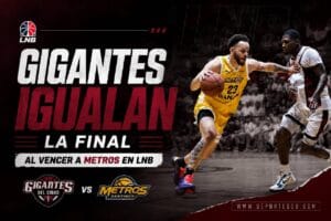 Jugadores de Gigantes del Cibao celebran en la Final LNB ante Metros