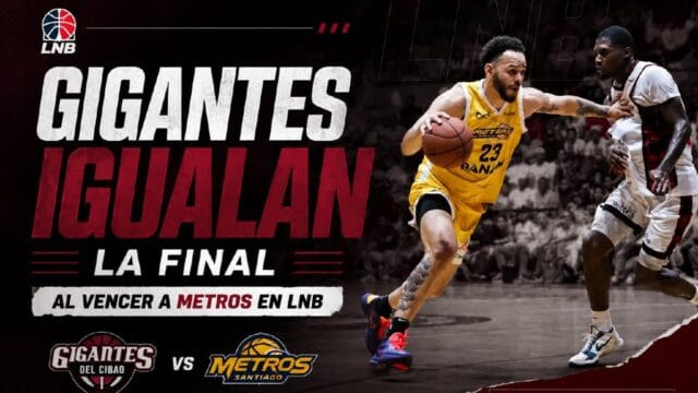 Jugadores de Gigantes del Cibao celebran en la Final LNB ante Metros