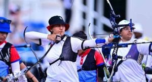 Arquera mexicana celebra récord arco compuesto en Santo Domingo 2026