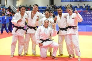 equipo mixto de judo