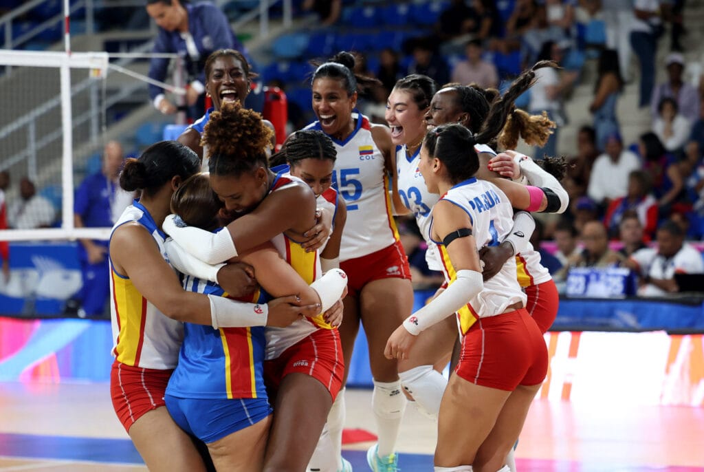 plata en voleibol femenino