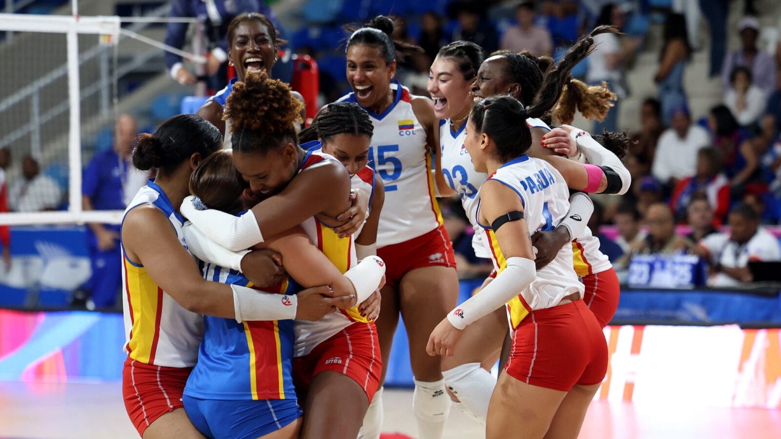 plata en voleibol femenino