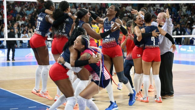 noveno oro en voleibol