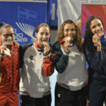 oro en espada femenina