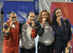 oro en espada femenina