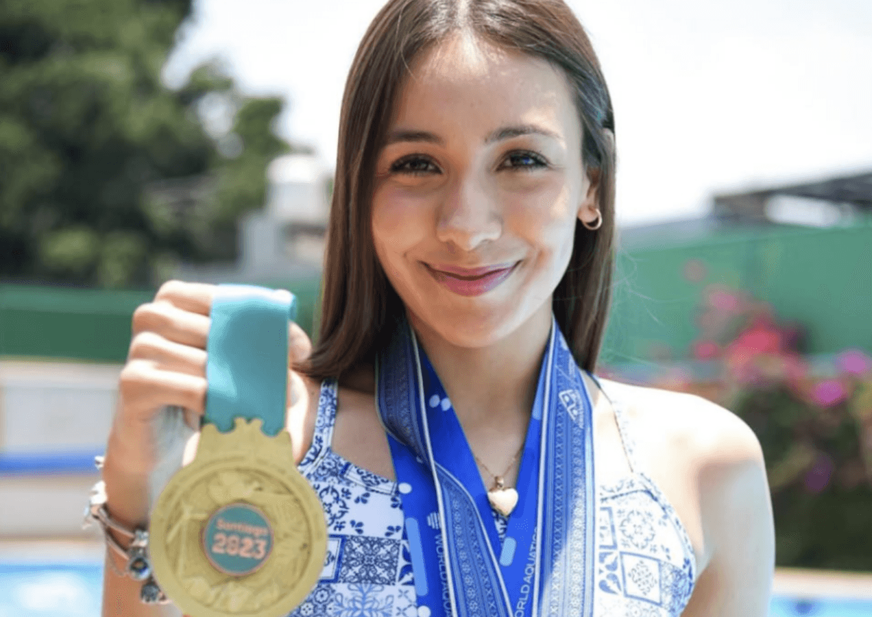 oro en natacion artistica