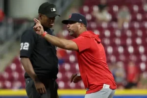 marmol expulsado cardenales