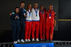 oro en catamaran mixto