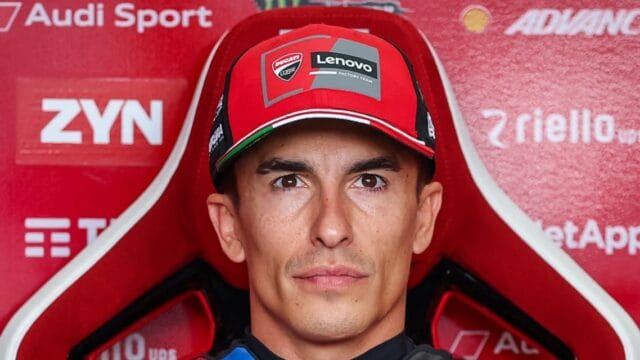 Pedro Acosta se rinde ante Marc Márquez antes de ser compañeros en Ducati