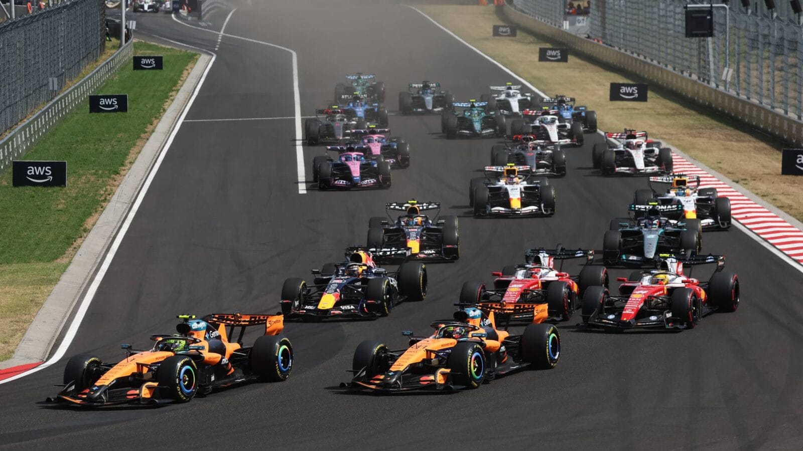 Piloto de F1 2026 en pista durante el parón de verano