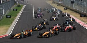 Piloto de F1 2026 en pista durante el parón de verano