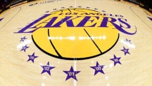 venta lakers nba