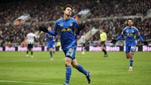 brenden aaronson leeds