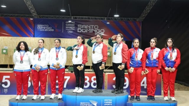 tiro pistola aire femenino