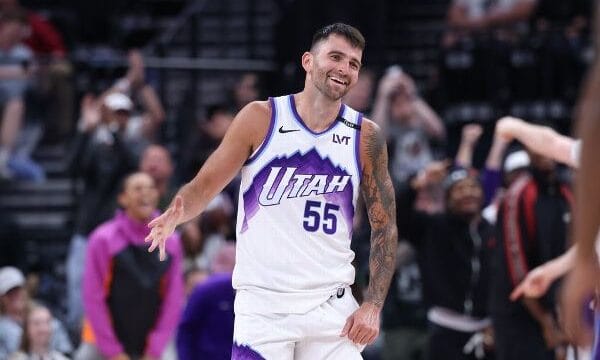 knicks firman a konchar