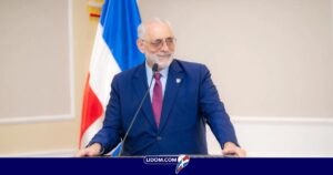 Senado reconoce a Vitelio Mejía