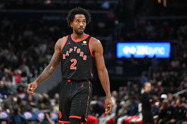 Kawhi Leonard rodilla izquierda