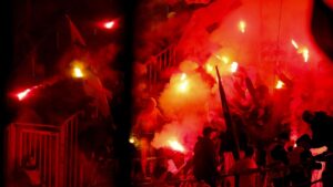 Lens Liverpool sanción UEFA