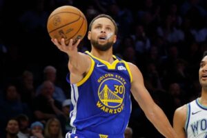 Stephen Curry 44 puntos